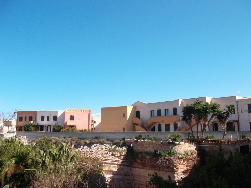 Casa Vacanze Di Anna E Selene Vila Ilha de Ilha de Favignana Exterior foto